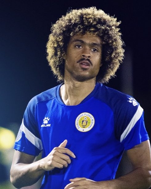 國足熱身賽對陣庫拉索 曾有意歸化華裔陳達毅替補待命