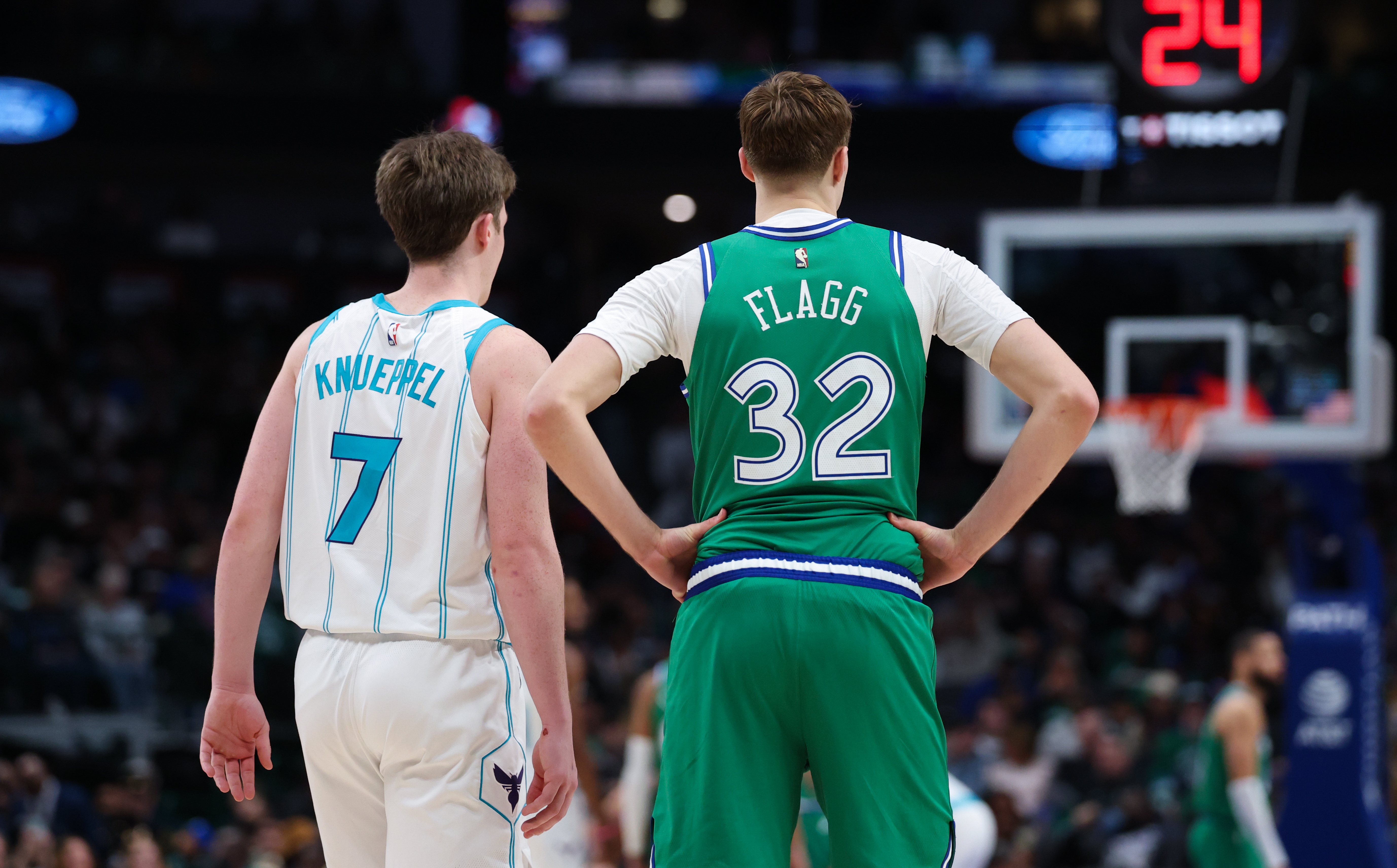 弗拉格與克尼佩爾最佳新秀之爭 數(shù)據(jù)與角色深度剖析