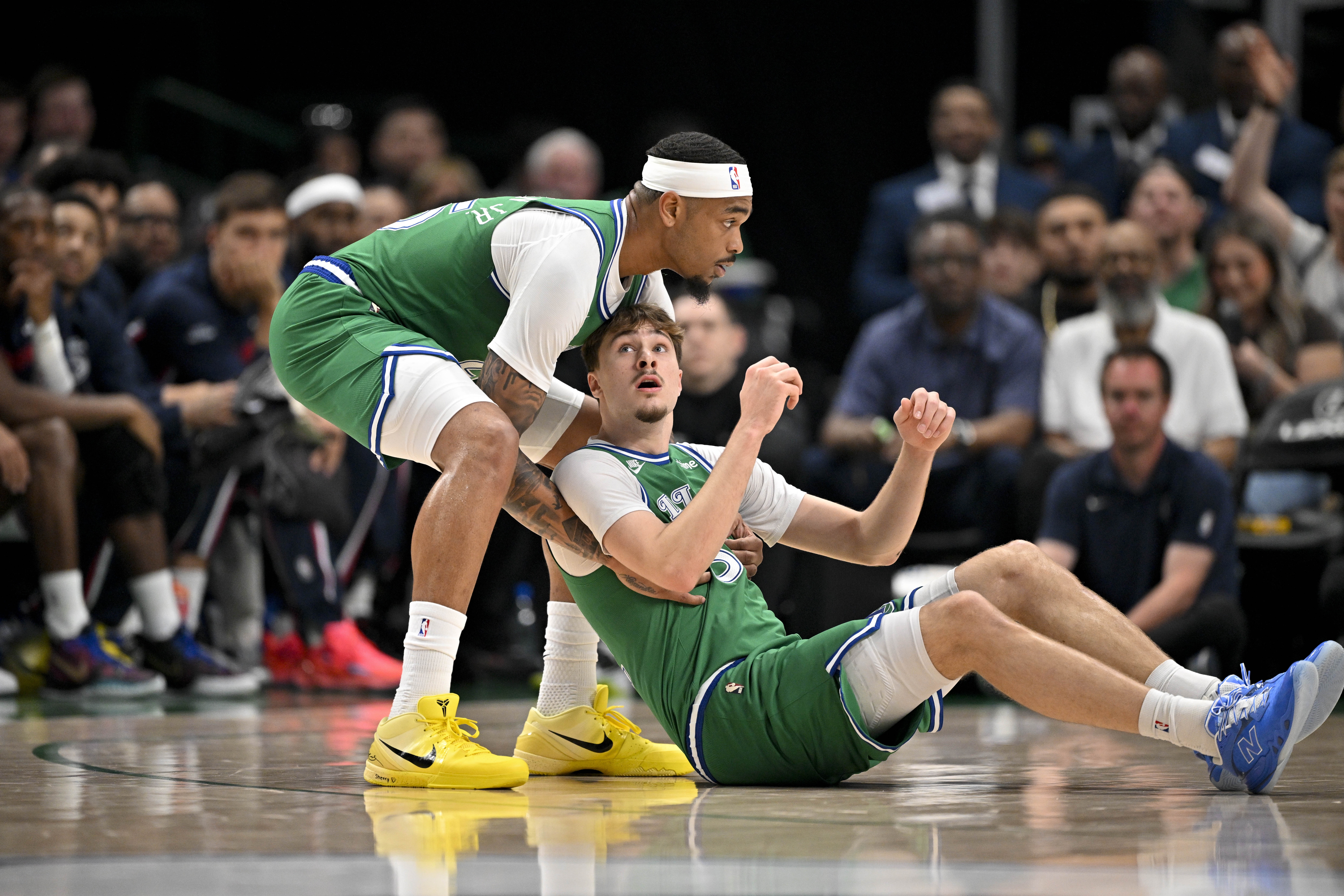 弗拉格24分4搶斷助獨(dú)行俠取勝 賽后坦言球隊(duì)支持是成長(zhǎng)關(guān)鍵