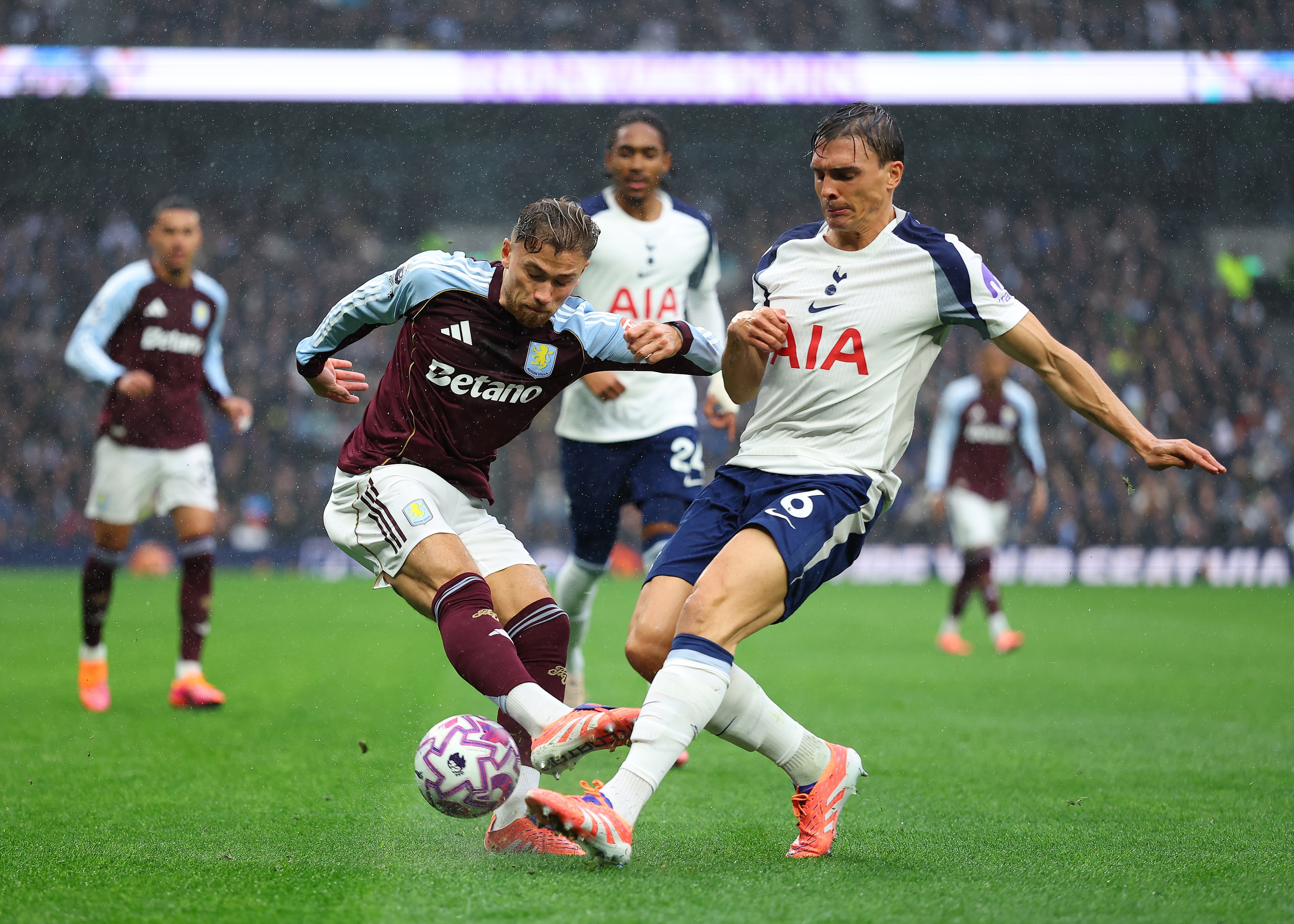 拜仁兩筆租借交易遇阻 熱刺羅馬預(yù)計(jì)放棄買(mǎi)斷帕利尼亞薩拉戈薩