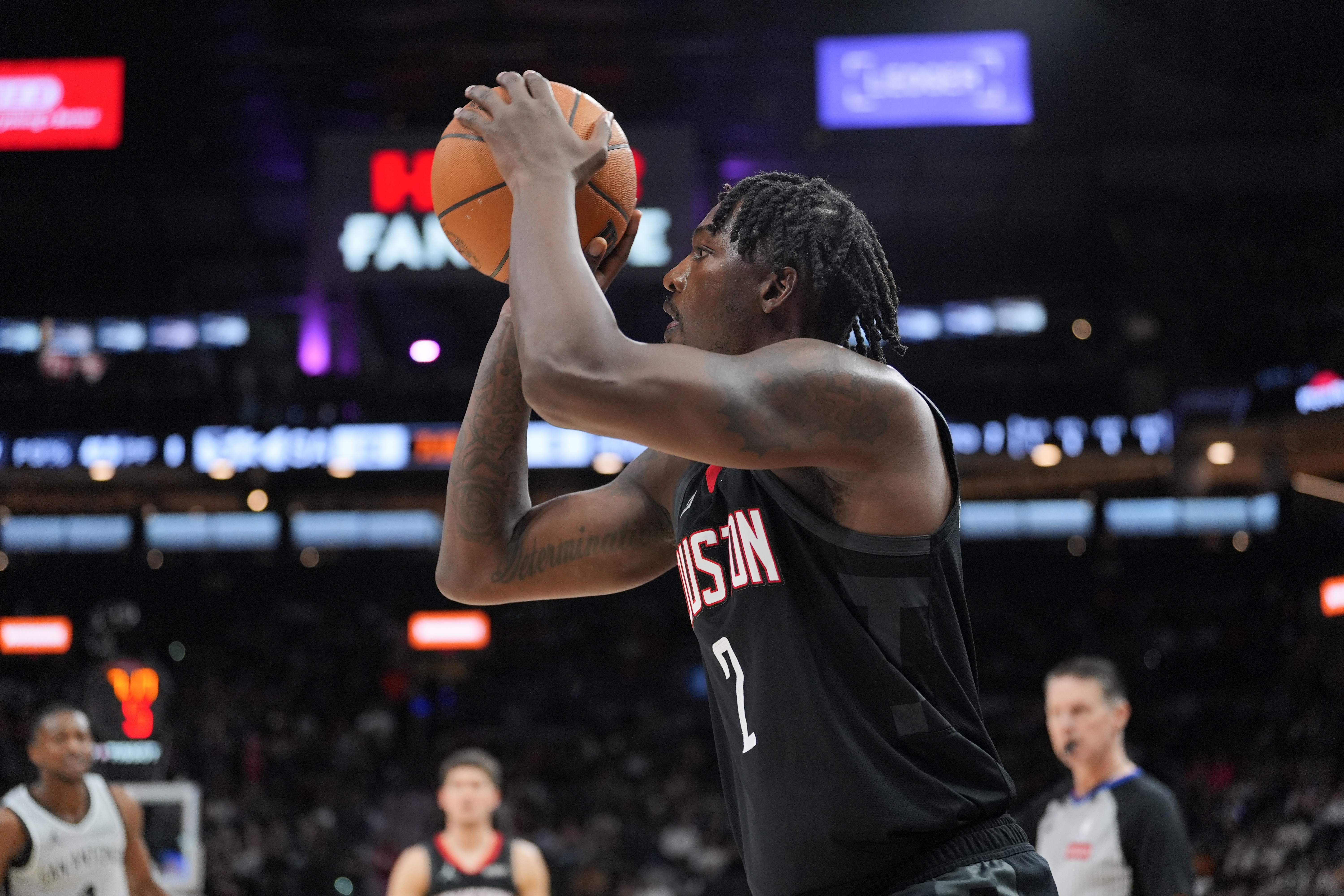 火箭12人輪換大勝鵜鶘 芬尼-史密斯連續(xù)兩場(chǎng)遭DNP