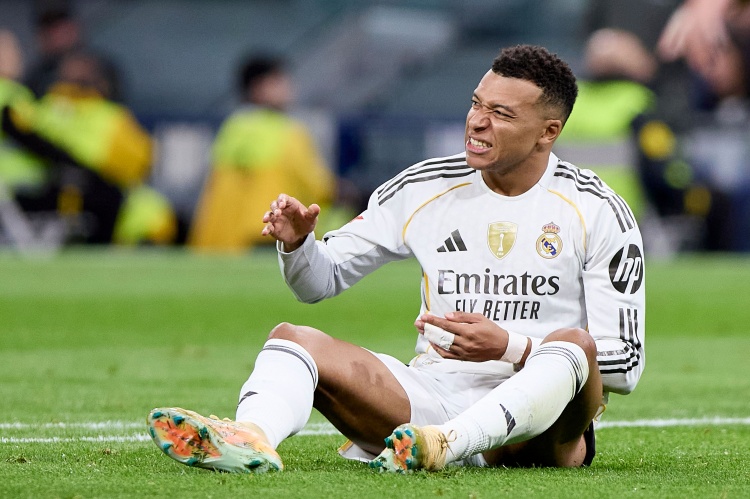 姆巴佩團(tuán)隊(duì)泄密否認(rèn)操作再上演 膝傷誤診風(fēng)波考驗(yàn)皇馬管理