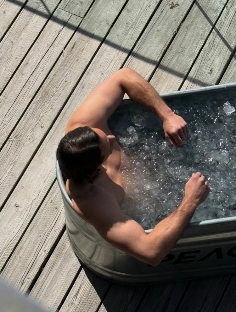 索默瑞士休賽期冰浴恢復 賽季38戰(zhàn)18場零封