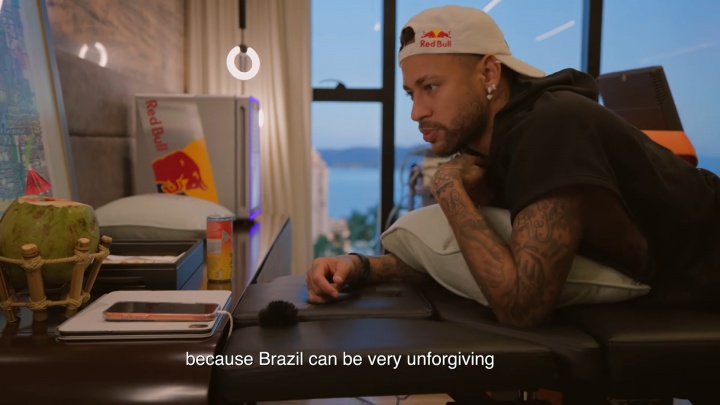 內(nèi)馬爾播客直面爭(zhēng)議 自陳帶傷出戰(zhàn)與輿論重壓