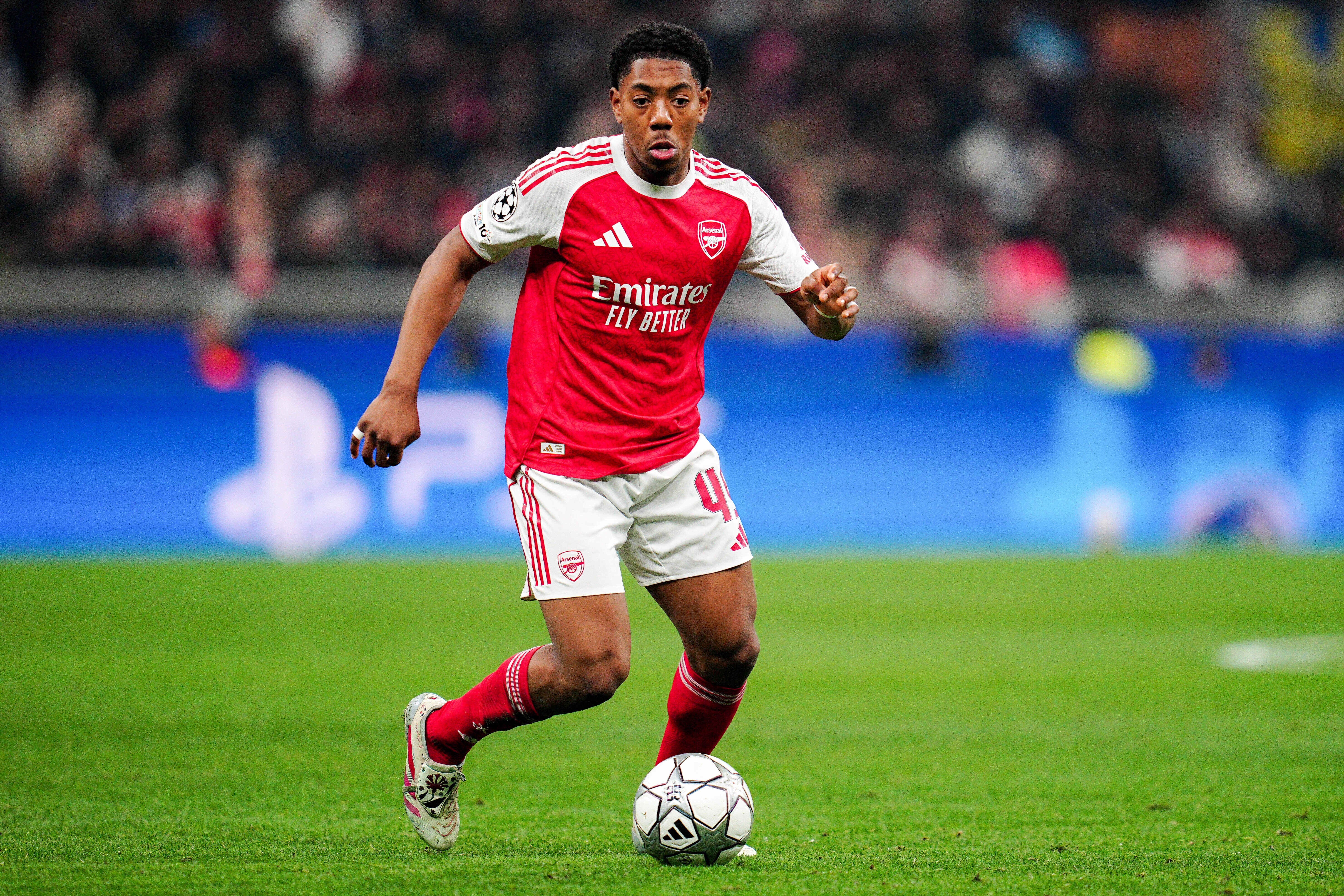 曼聯(lián)評估阿森納19歲中場斯凱利 球員國家隊前景黯淡