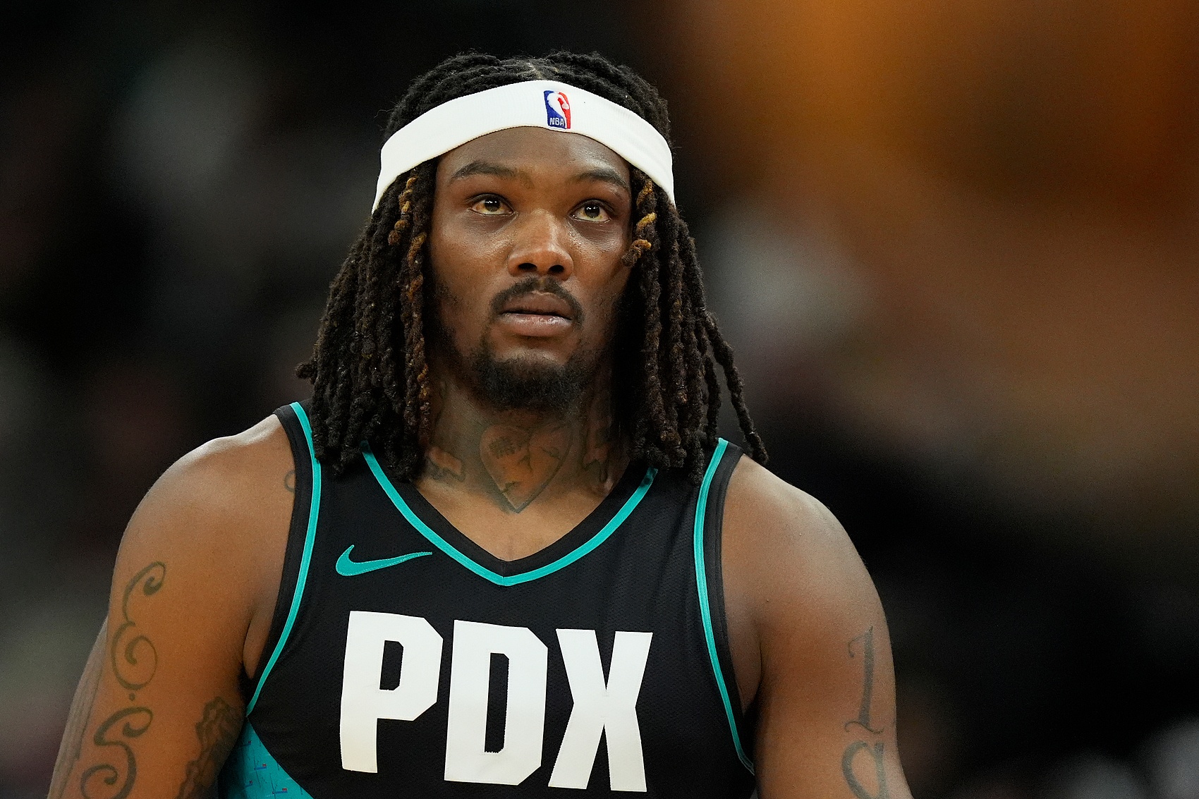 羅威半場高效3中3貢獻6+5+2帽 開拓者內(nèi)線壓制快船