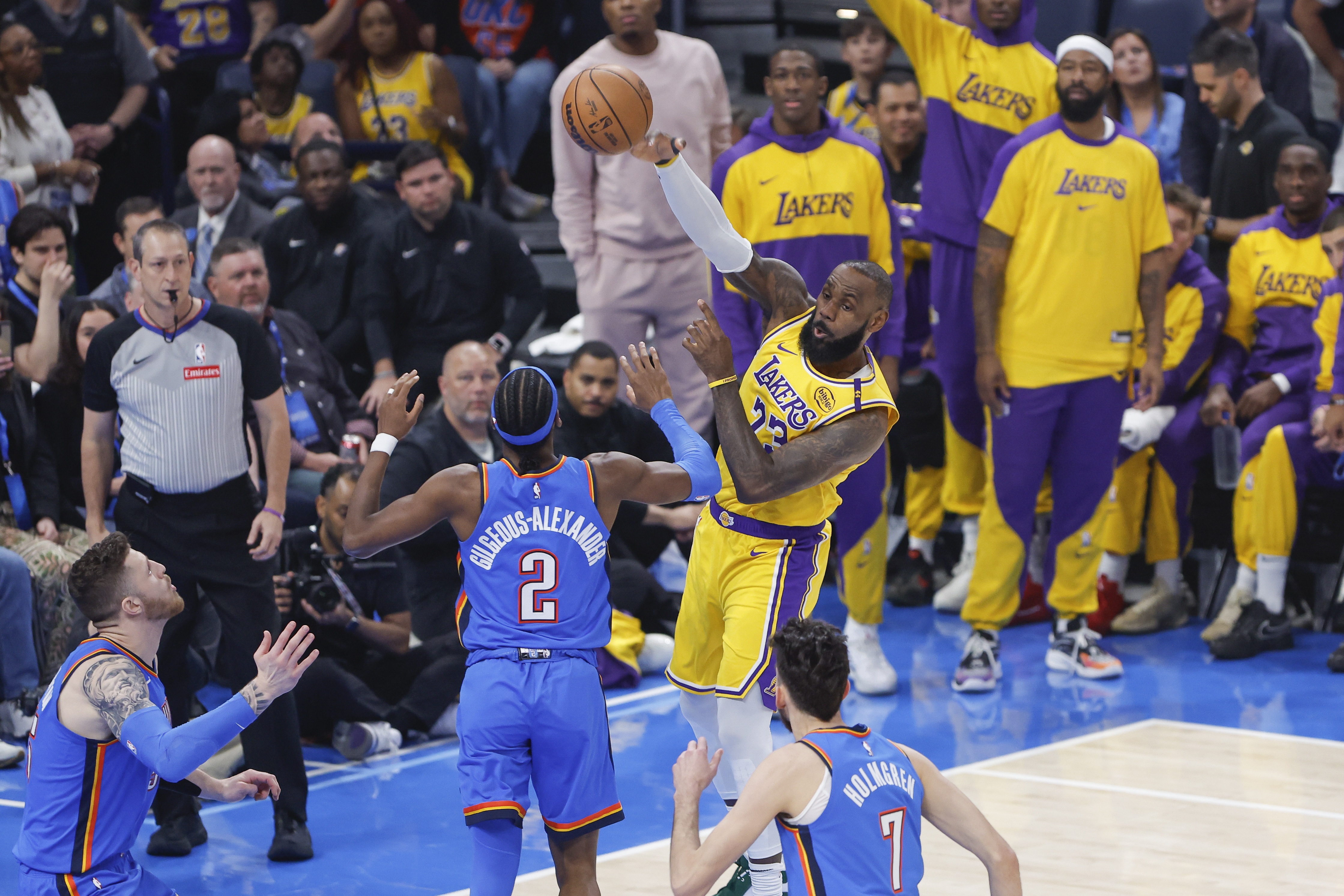 安東尼力挺亞歷山大鎖定MVP 稱其獲獎(jiǎng)將比肩詹皇喬丹