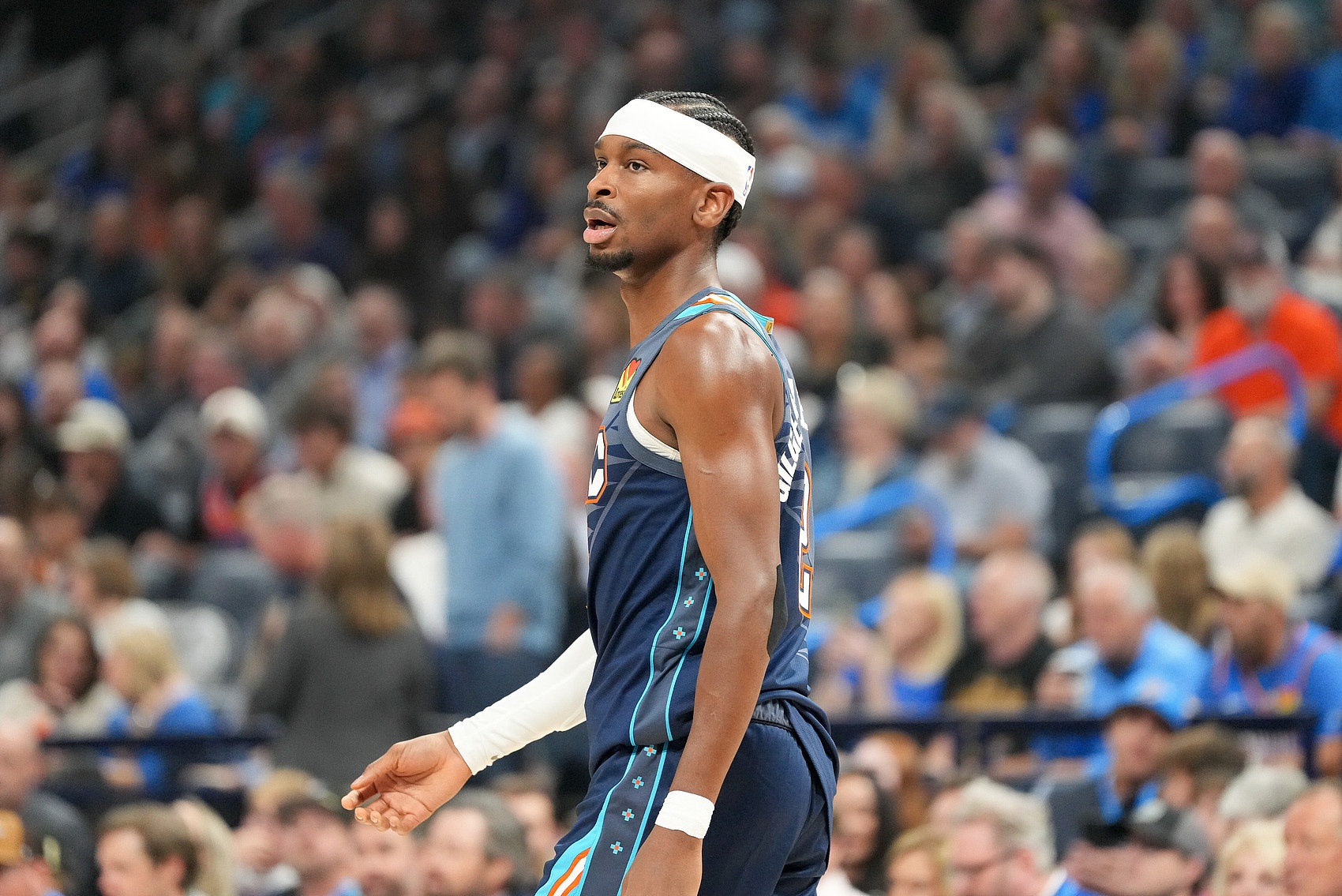 杰弗森復(fù)盤MVP競爭 強(qiáng)調(diào)賽季初SGA統(tǒng)治力與盧卡近期史詩級(jí)表現(xiàn)