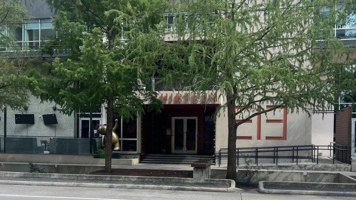 哈登以季后賽及母親健康為由申請推遲220萬美元租金案取證