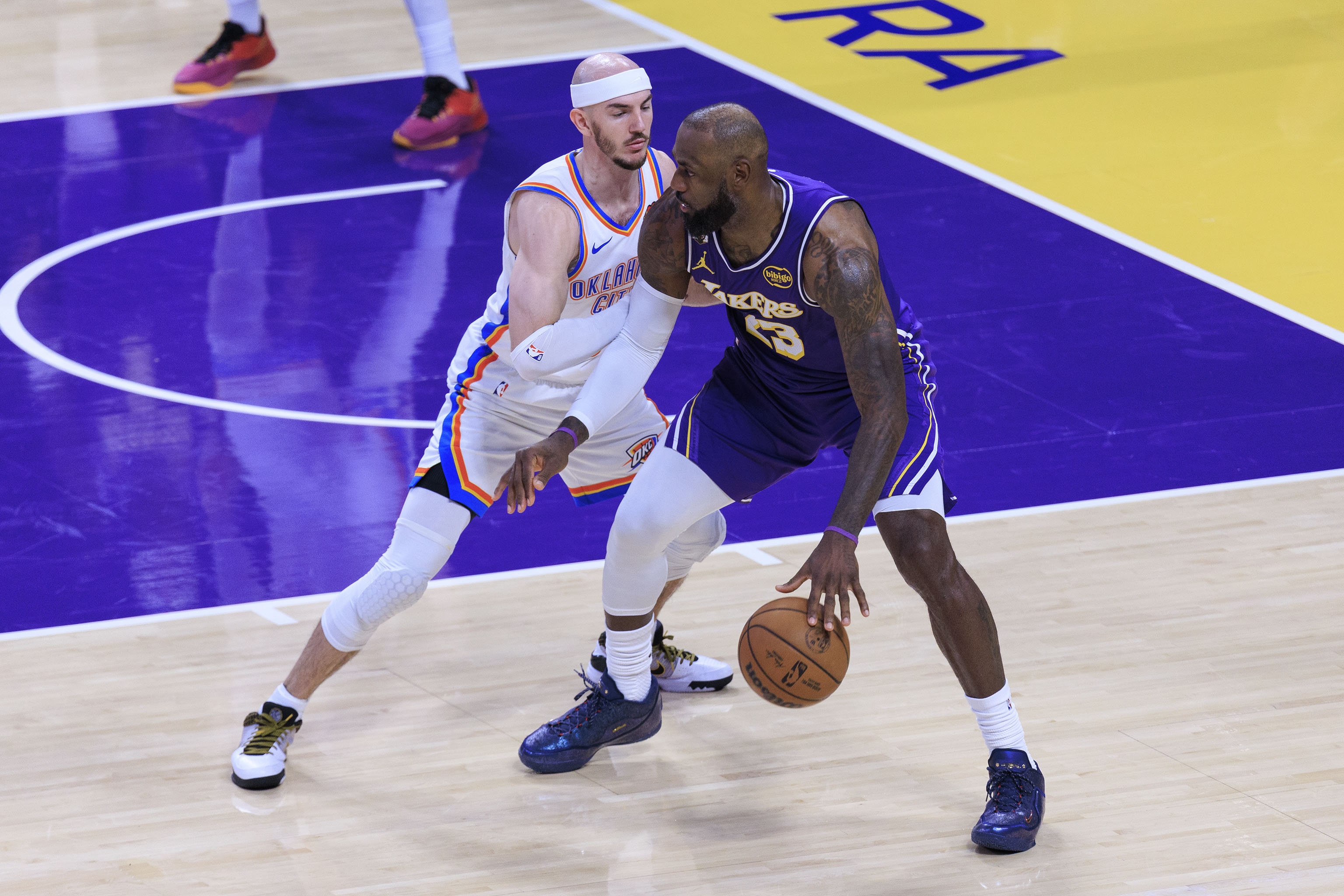 詹姆斯談慘敗雷霆 承認(rèn)球隊(duì)未匹配衛(wèi)冕冠軍防守強(qiáng)度