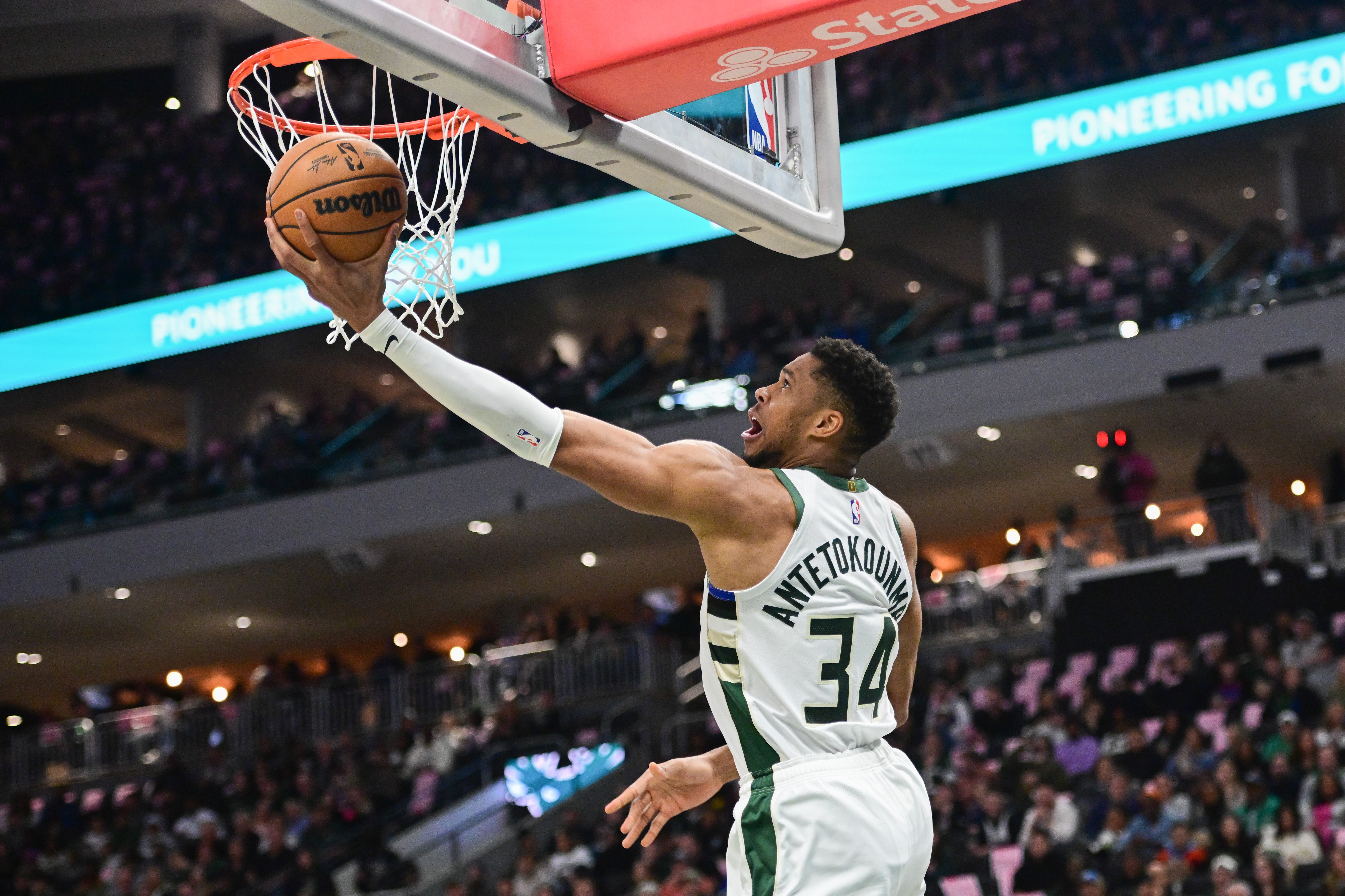 字母哥罕見表態(tài)支持聯(lián)盟調(diào)查 直言頂級(jí)球員無需公開求戰(zhàn)