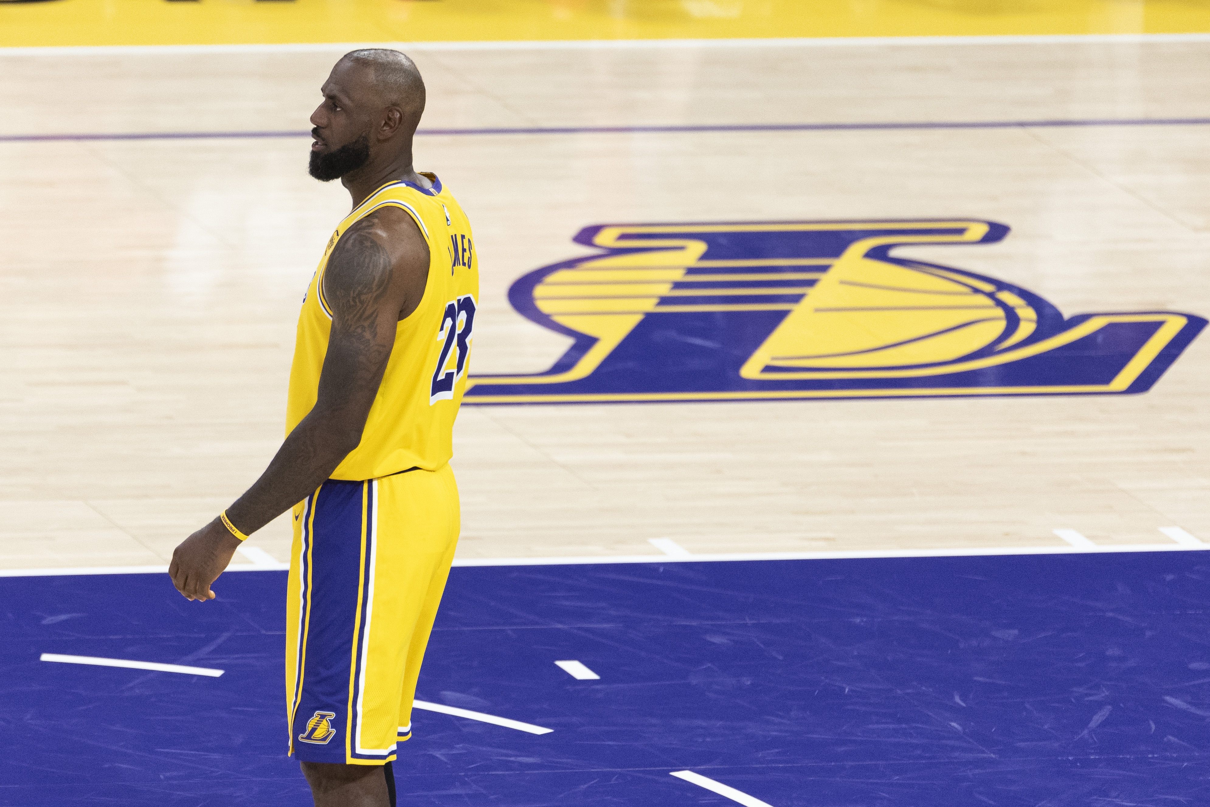 詹姆斯談角色轉(zhuǎn)變 場均出手驟降至生涯新低