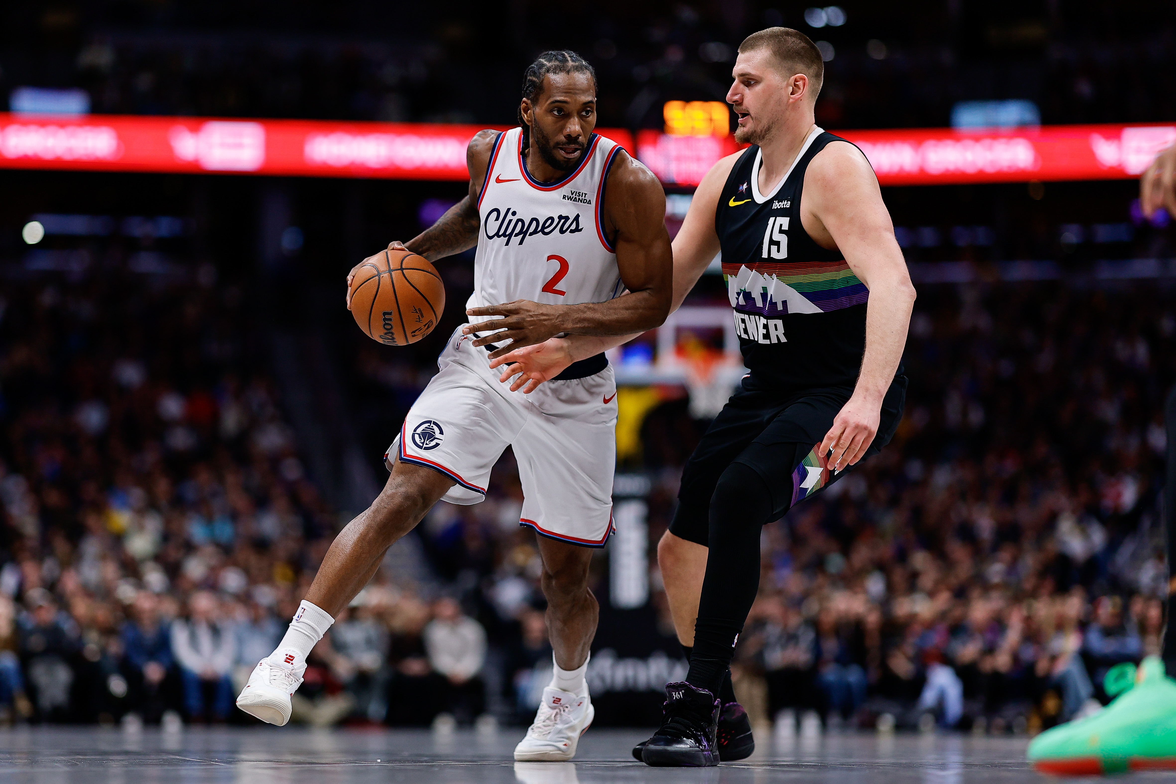 東契奇腿筋二級(jí)拉傷賽季或報(bào)銷(xiāo) 湖人爭(zhēng)冠前景急轉(zhuǎn)直下