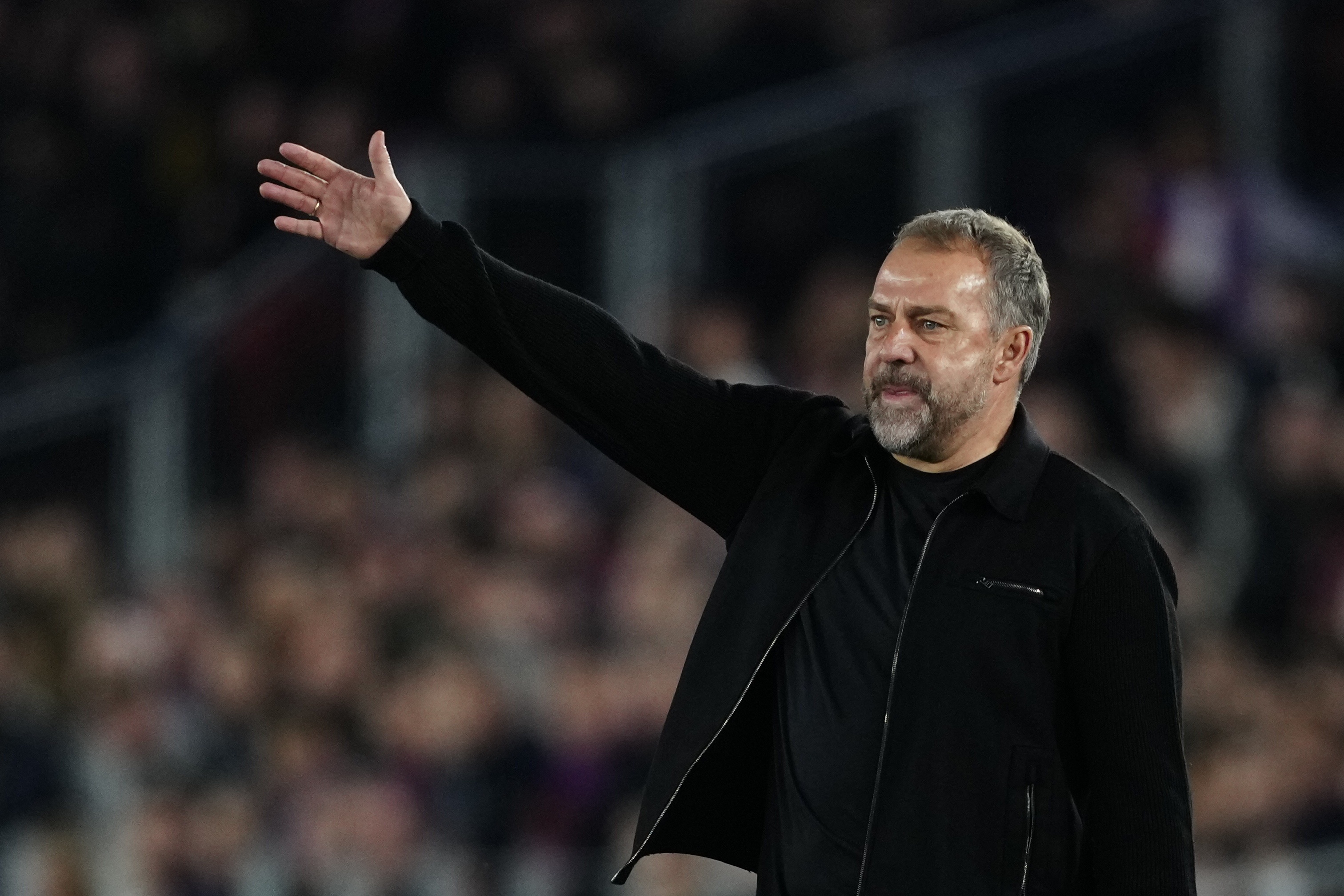 馬競聯(lián)賽輪換陣容祭出高強(qiáng)度消耗戰(zhàn) 巴薩更衣室警覺歐冠前哨戰(zhàn)