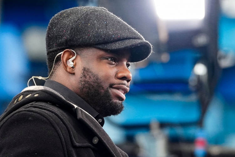 理查茲批槍手輪換自毀 稱曼城已全面施壓雙線