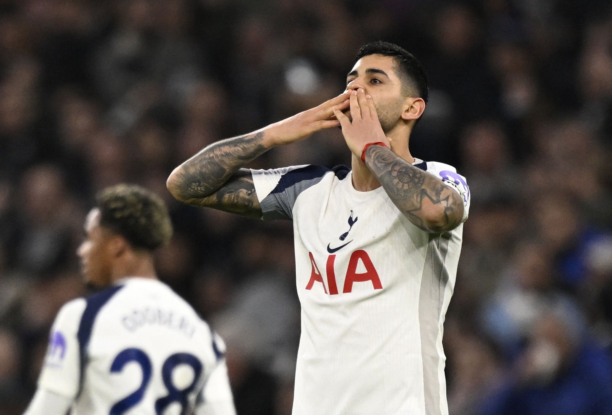 記者批羅梅羅為熱刺問題根源 指其借父親運(yùn)作轉(zhuǎn)會