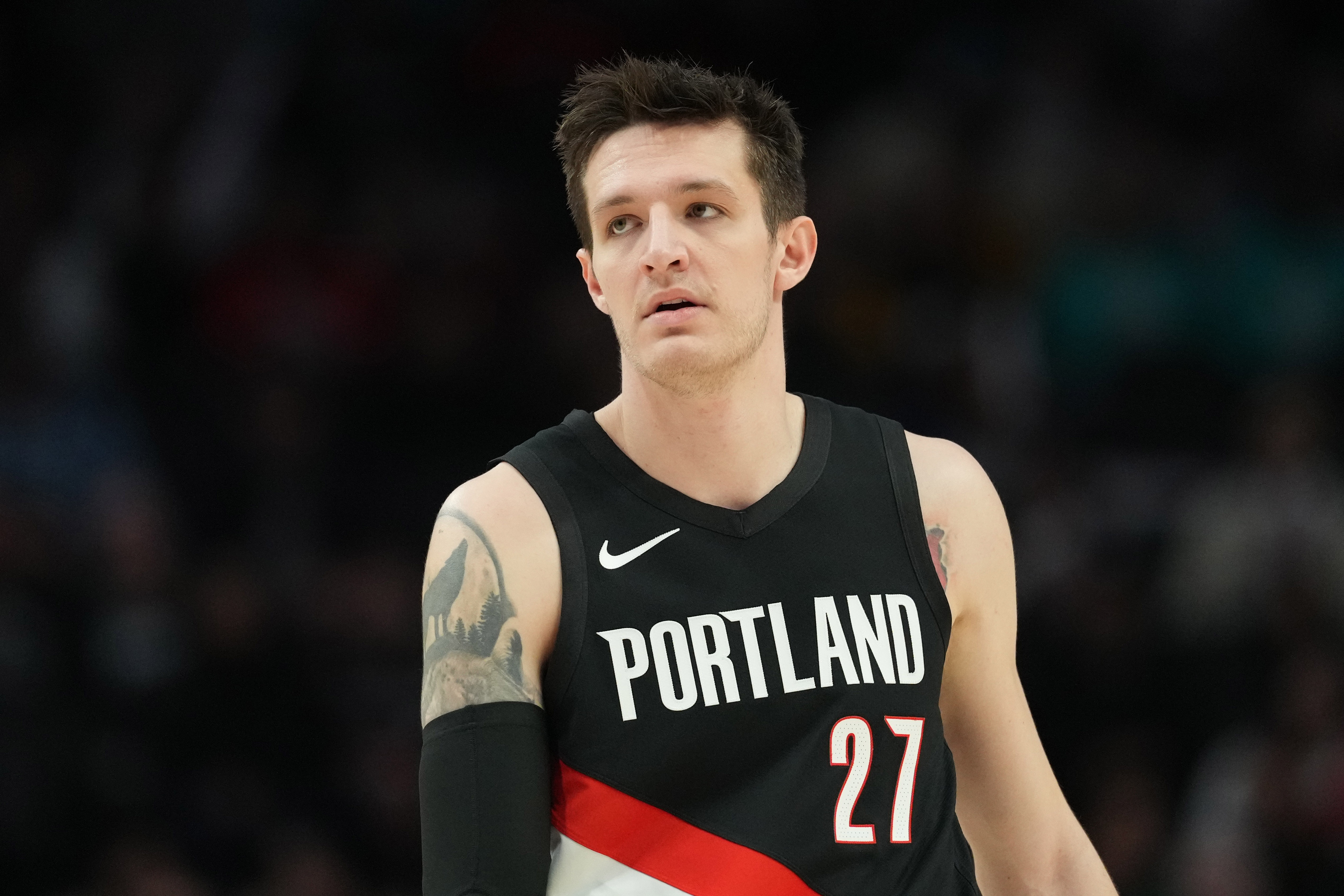 開拓者客戰(zhàn)馬刺傷病名單更新 格蘭特利拉德缺席