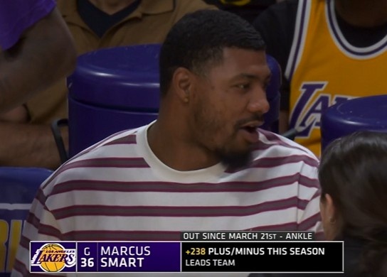 斯瑪特總凈勝分+238領(lǐng)跑湖人 對(duì)陣?yán)做D(zhuǎn)播方展示關(guān)鍵數(shù)據(jù)