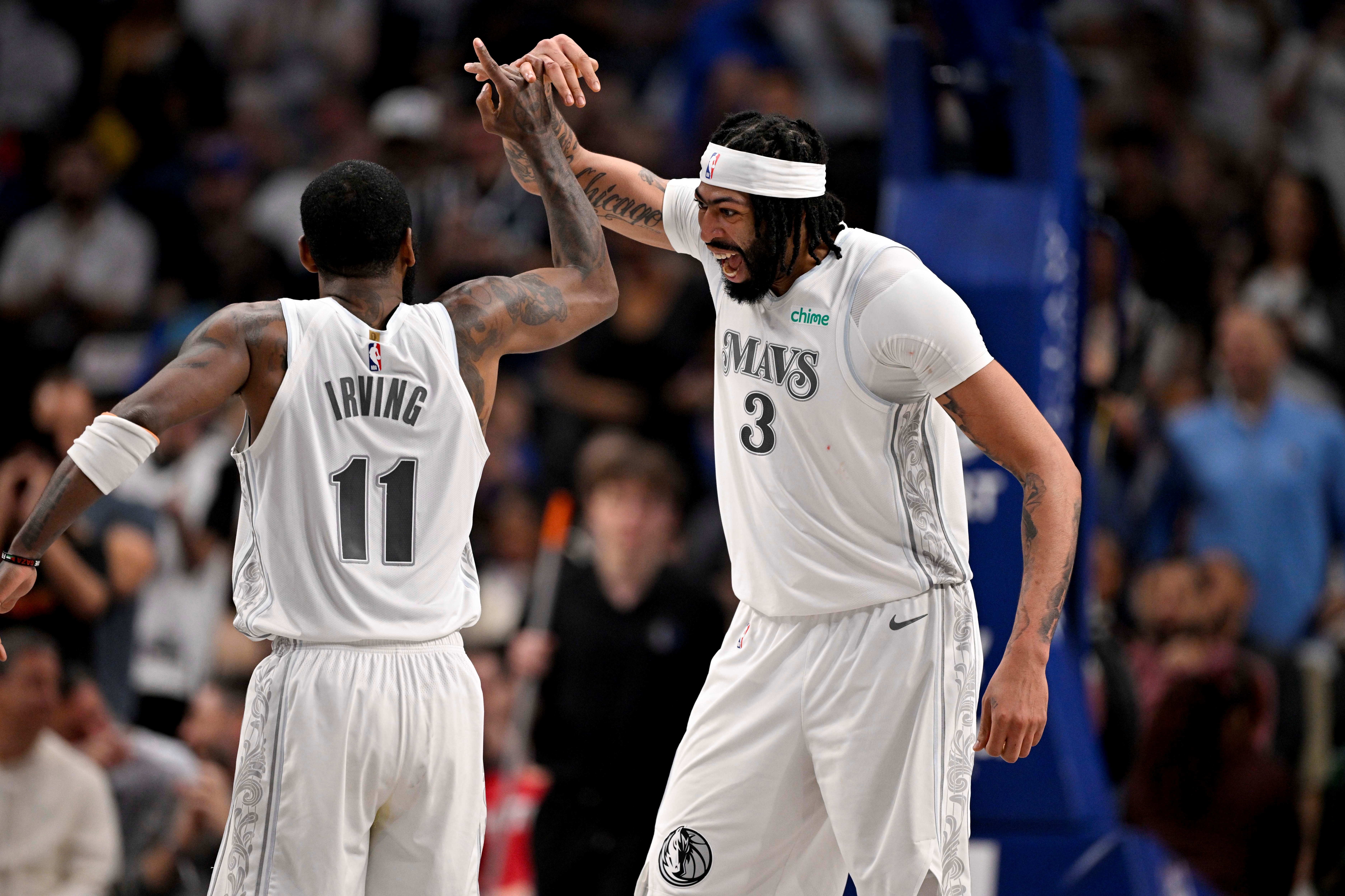 濃眉回顧獨(dú)行俠生涯 與歐文唯一合體戰(zhàn)曾短暫轉(zhuǎn)移焦點(diǎn) 濃眉回顧獨(dú)行俠生涯 與歐文唯一合體戰(zhàn)曾短暫轉(zhuǎn)移焦點(diǎn)