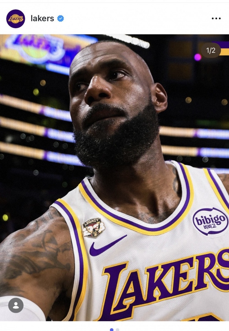 詹姆斯常規(guī)賽收官戰(zhàn)身披紀(jì)念補(bǔ)丁球衣 轉(zhuǎn)發(fā)社媒致敬生涯第23季 詹姆斯常規(guī)賽收官戰(zhàn)身披紀(jì)念補(bǔ)丁球衣 轉(zhuǎn)發(fā)社媒致敬生涯第23季