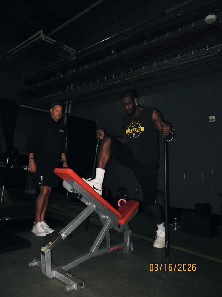 艾頓社媒總結(jié)常規(guī)賽征程 表態(tài)季后賽工作未結(jié)束 艾頓社媒總結(jié)常規(guī)賽征程 表態(tài)季后賽工作未結(jié)束