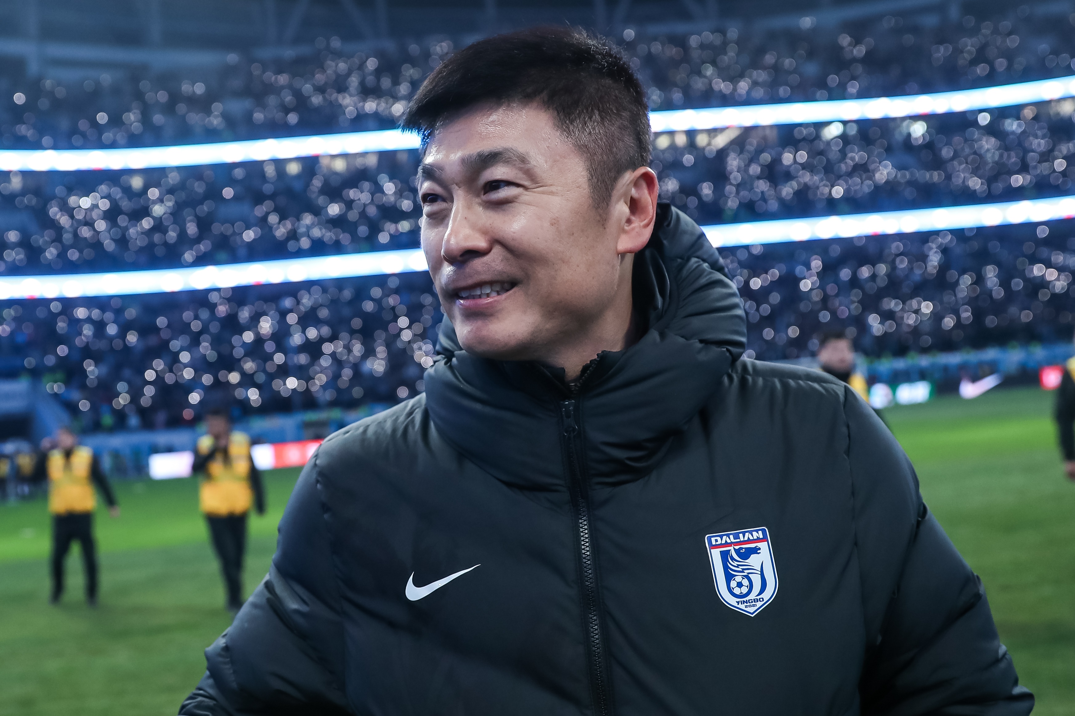 大連英博主場(chǎng)球票售罄 普灣體育場(chǎng)將迎首個(gè)中超滿(mǎn)員主場(chǎng) 大連英博主場(chǎng)球票售罄 普灣體育場(chǎng)將迎首個(gè)中超滿(mǎn)員主場(chǎng)