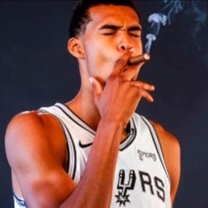 文班亞馬35分創(chuàng)隊史季后賽首秀紀錄 馬刺主場力克開拓者