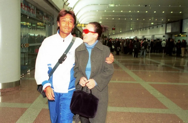 施連志三十年飛踹標簽與最佳狀態(tài)網(wǎng)絡重生