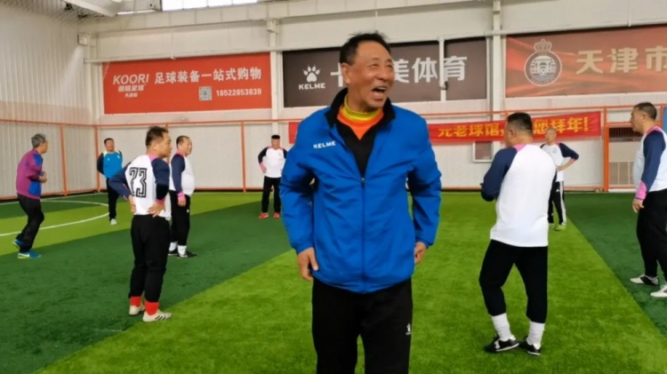 施連志三十年飛踹標簽與最佳狀態(tài)網(wǎng)絡重生