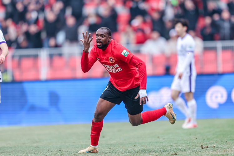 遼寧德比前瞻 鐵人身價占優(yōu)經(jīng)驗成疑 英博客場戰(zhàn)力待檢驗