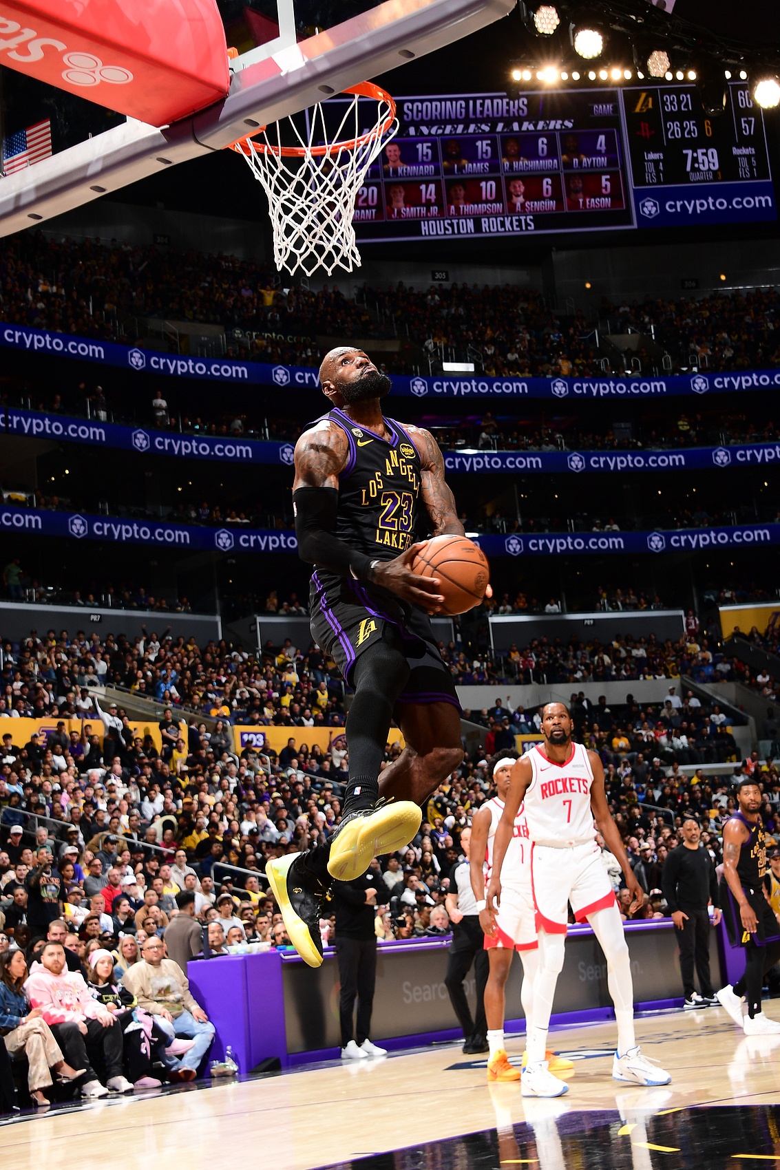 佩頓研判詹姆斯留隊(duì)前景 身體狀態(tài)可維持一至兩年統(tǒng)治力