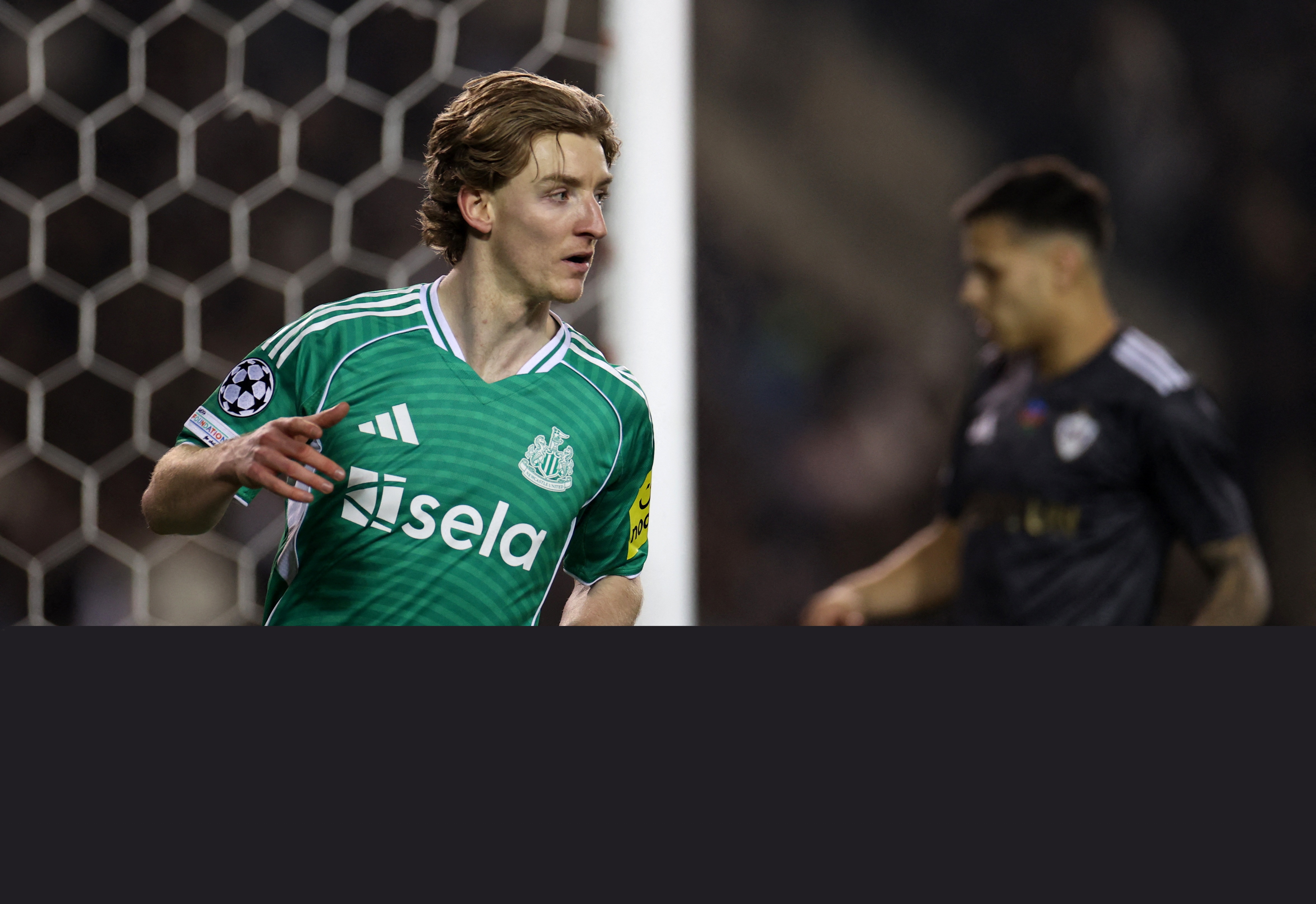 拜仁施壓紐卡：先簽戈登再壓價，拒付7500萬鎊