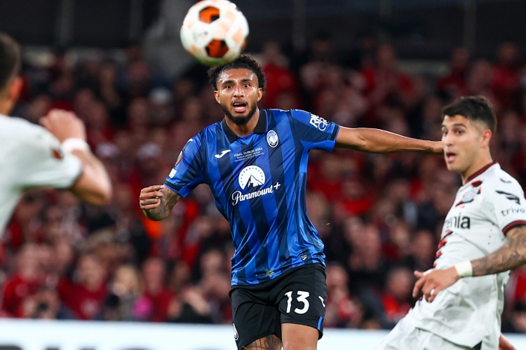 曼聯(lián)截胡埃德森：個人條款已與馬競談妥，但亞特蘭大不放人