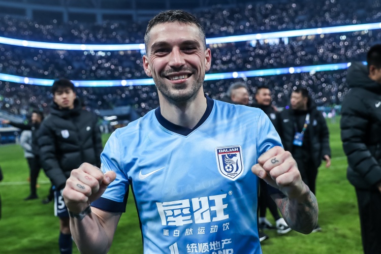 斯坦丘：大連球迷世界最好 中超技戰(zhàn)術(shù)要求更高