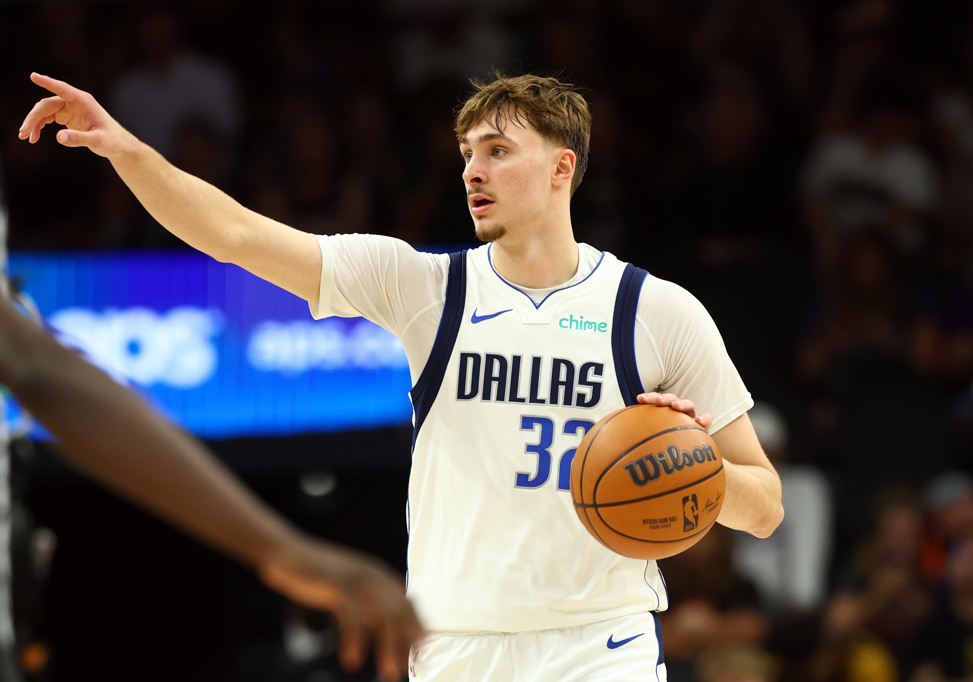 弗拉格當(dāng)選最佳新秀，獨(dú)行俠隊(duì)史第三位，前兩位基德東契奇均遭交易