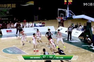 [楊易軒暴扣]這球扣得霸氣??！楊易軒快下反擊，接隊(duì)友助攻上演掄臂暴扣！