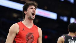 [騰訊全場集錦]??開拓者險(xiǎn)勝太陽 阿夫迪亞41+7+12 杰倫·格林35分 布克22分